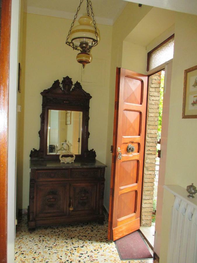 ラディコーファニ Casa Della Piazzaヴィラ エクステリア 写真